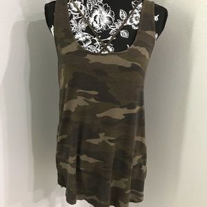 Womens Camo Camouflage Tank Top Criss Cross Straps Size Medium NEW